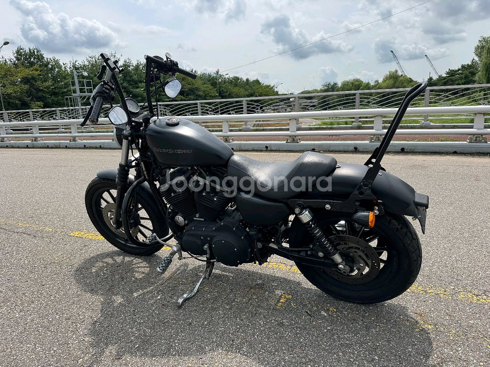 할리데이비슨 883 09년식 짧은키로수 판매합니다--3