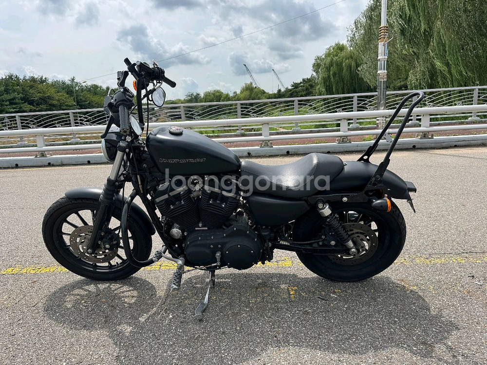 할리데이비슨 883 09년식 짧은키로수 판매합니다--7