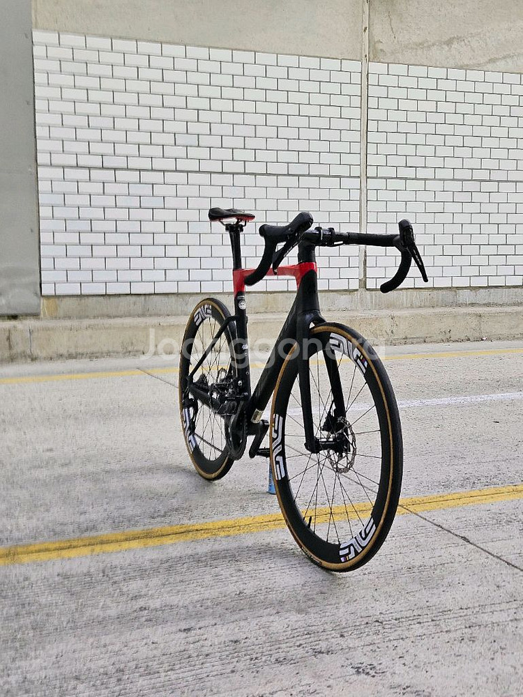 메리다 리액토 4000 풀카본 에어로 로드 판매합니다--3