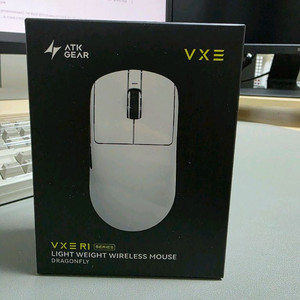 VXE R1 SE+ 마우스 새제품 팝니다