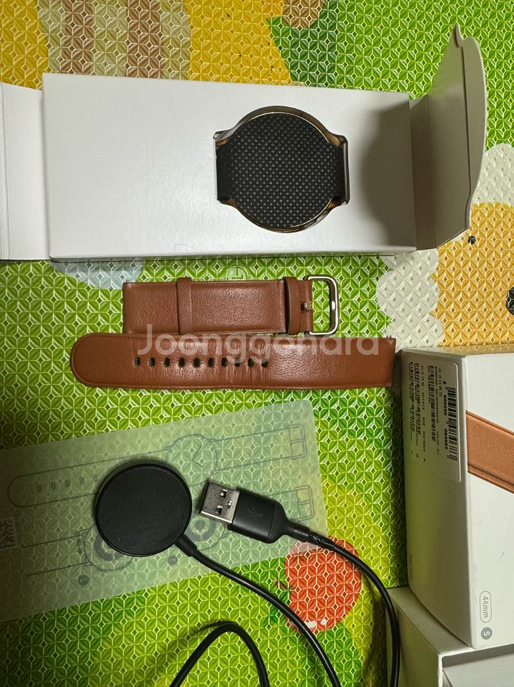 갤럭시워치 액티브2 44mm 골드색상--3