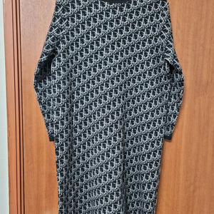 디올 니트원피스