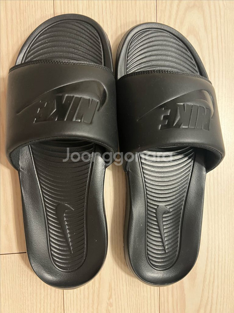 나이키 슬리퍼 300미리 새상품--0