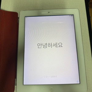아이패드2 32g 화이트 팝니다 (A1395)