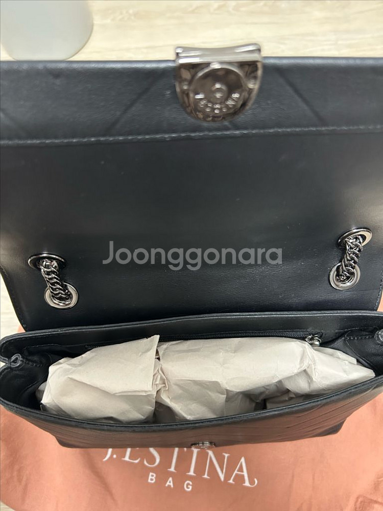 제이에스티나 블랙 체인백 퀼팅백--1
