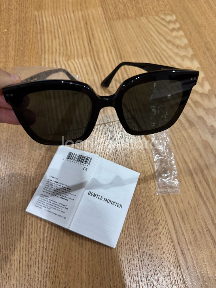젠틀몬스터 선글라스 LO CELL 01--1