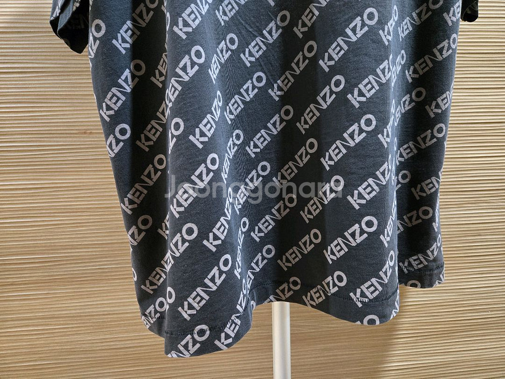 겐조 풀 로고 반팔티 XL. 발렌시아가,펜디,구찌--5