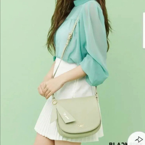 세인트스코트 글린다 크로스 바디백 하프문백(그리너리)