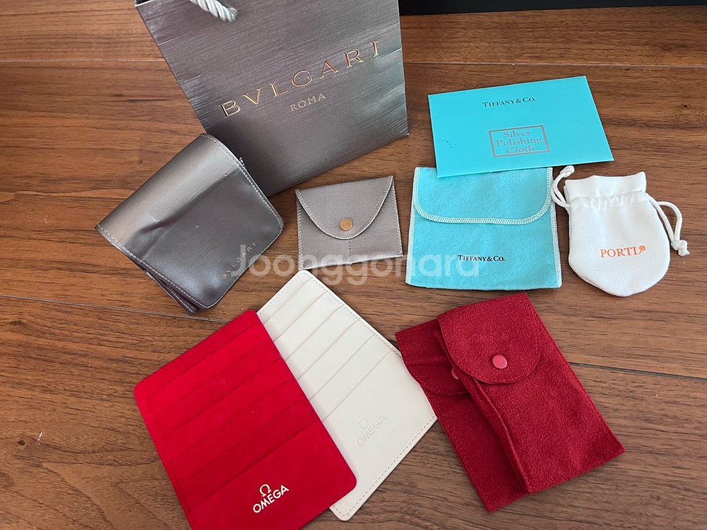 불가리,티파니, 오메가 등 보관케이스 천연옥반지일괄--0