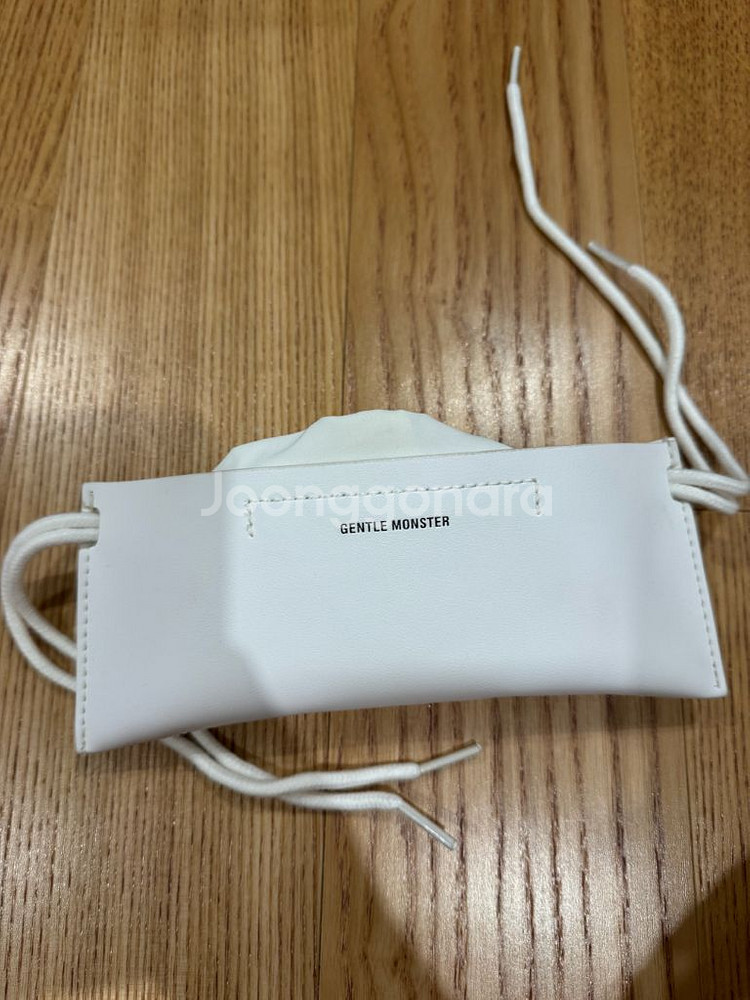 젠틀몬스터 LE-01 블랙 선글라스--4