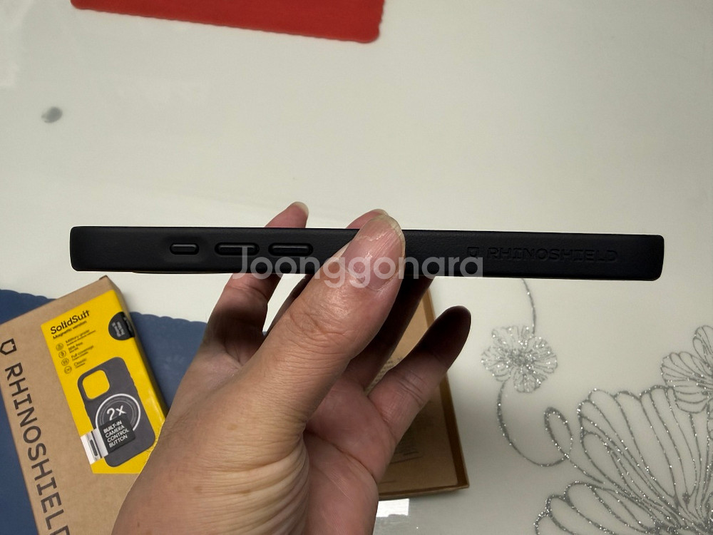 라이노쉴드 아이폰16프로맥스 클래식블랙색상 판매합니다.--4