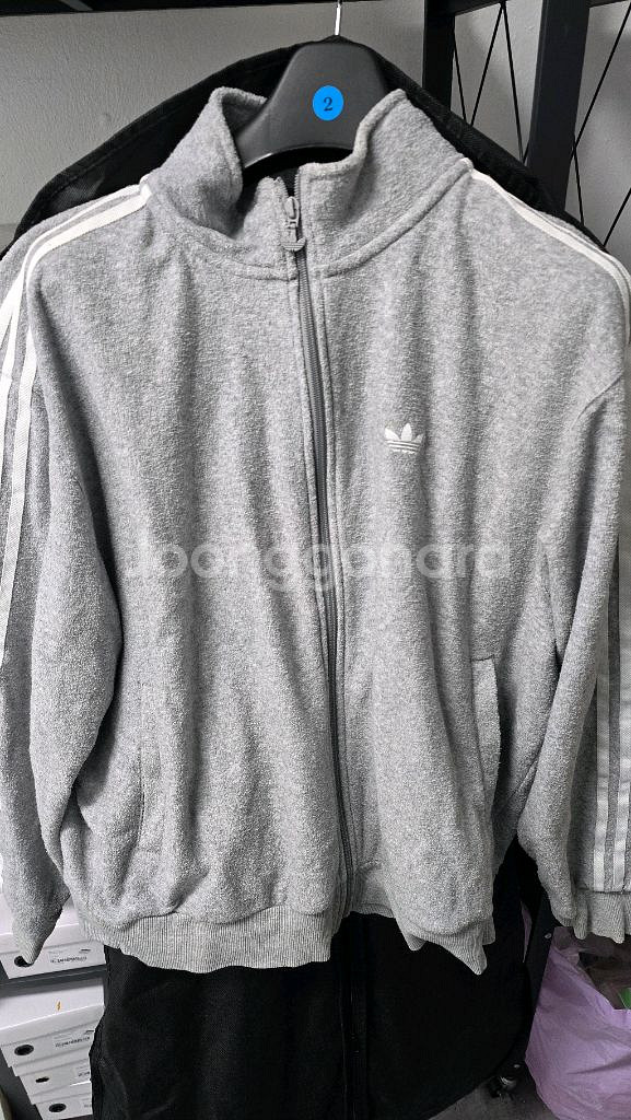 아디다스 부클 트랙자켓 그레이 L 사이즈--0