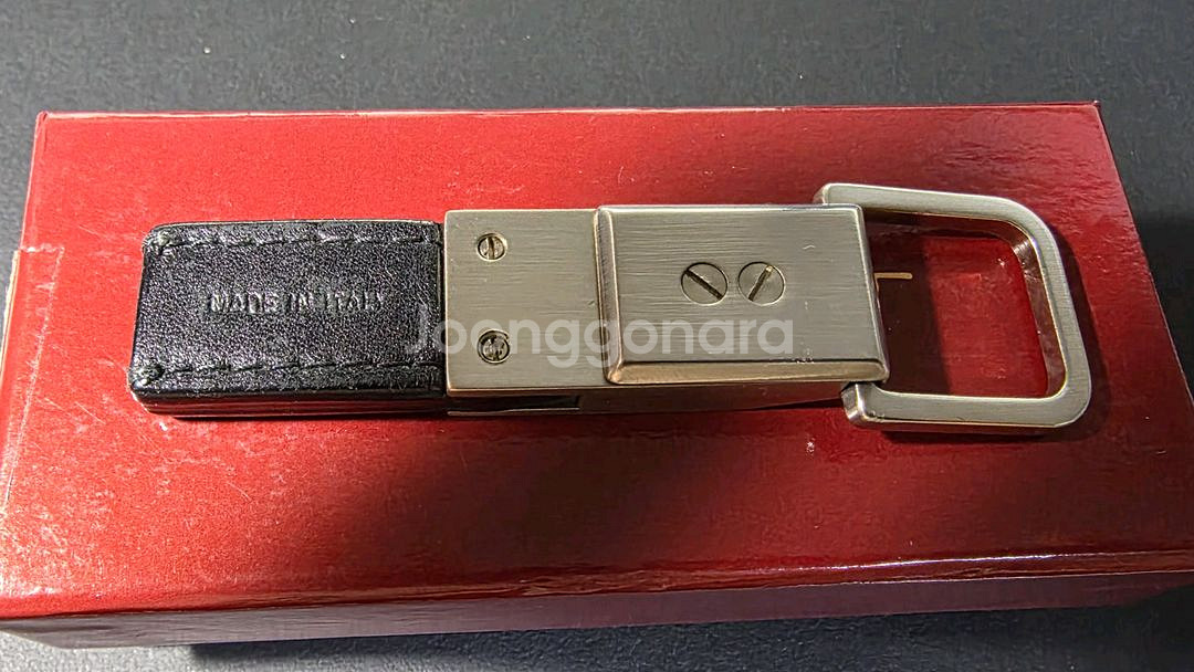 페라가모 키링--1