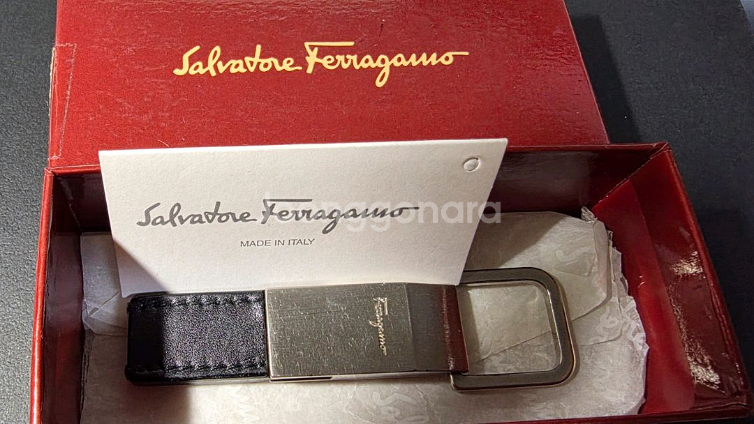 페라가모 키링--2
