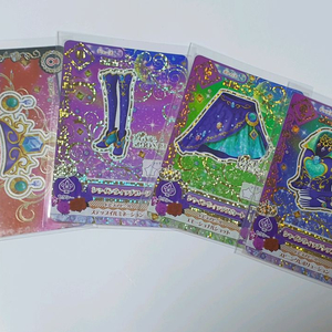 아이카츠(아이엠스타) 극장판 북렛 샤인위치카드 판매