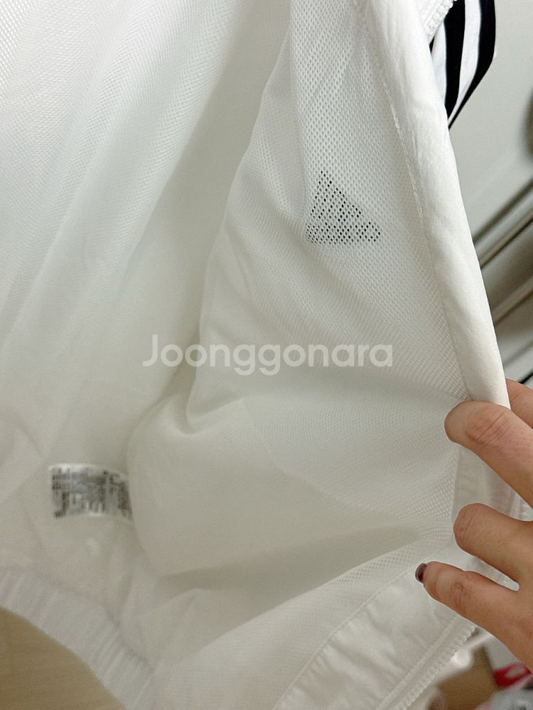 아디다스 여성 에센셜 3S 우븐 윈드브레이커 M사이즈--6