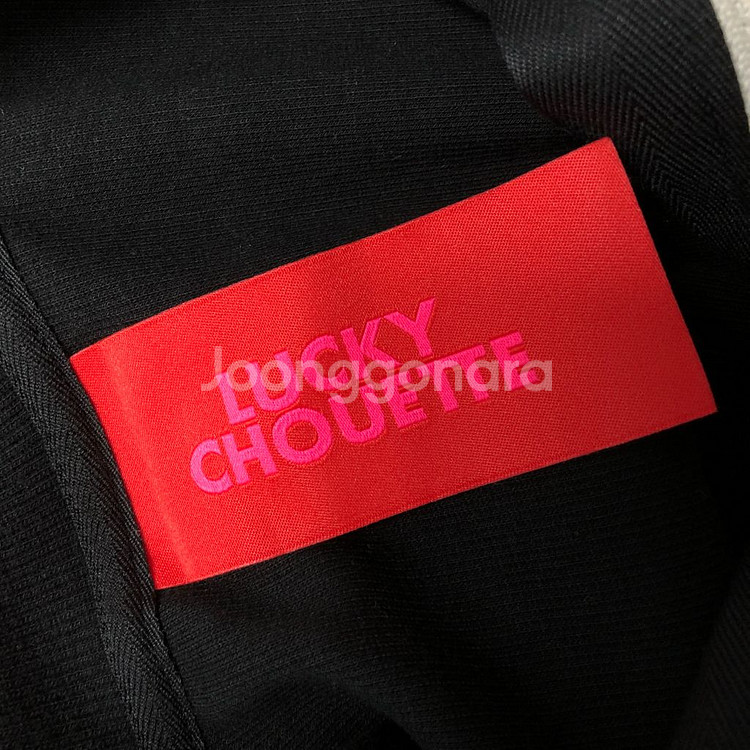 LUCKY CHOUETTE 럭키슈에뜨 하프집업 맨투맨--7