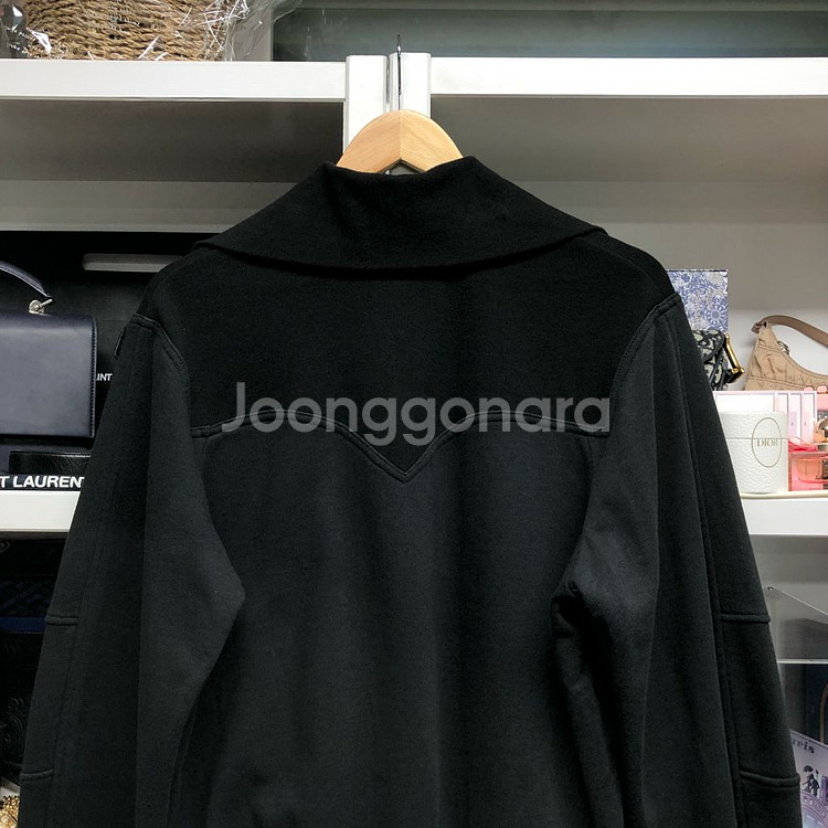 LUCKY CHOUETTE 럭키슈에뜨 하프집업 맨투맨--5