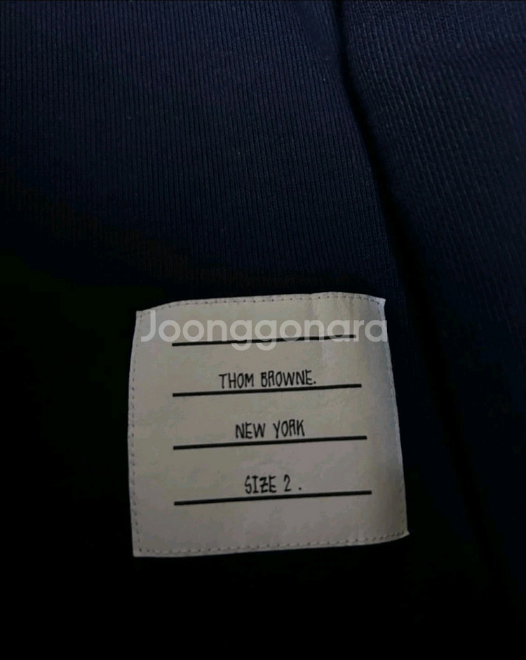 톰브라운 백삼선 네이비 맨투맨--3