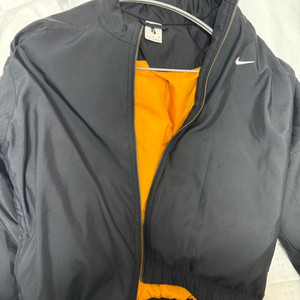 나이키 NRG 솔로 스우시 사틴 봄버 재킷