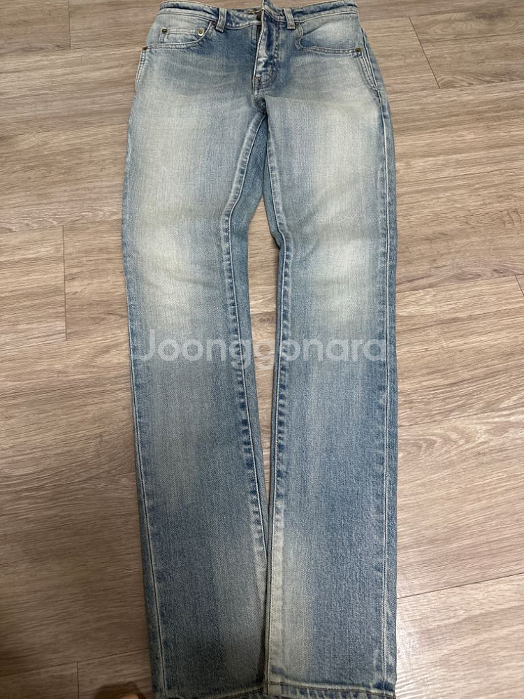 생로랑 미디움 웨이스트 연청 데님 진 25 s--0