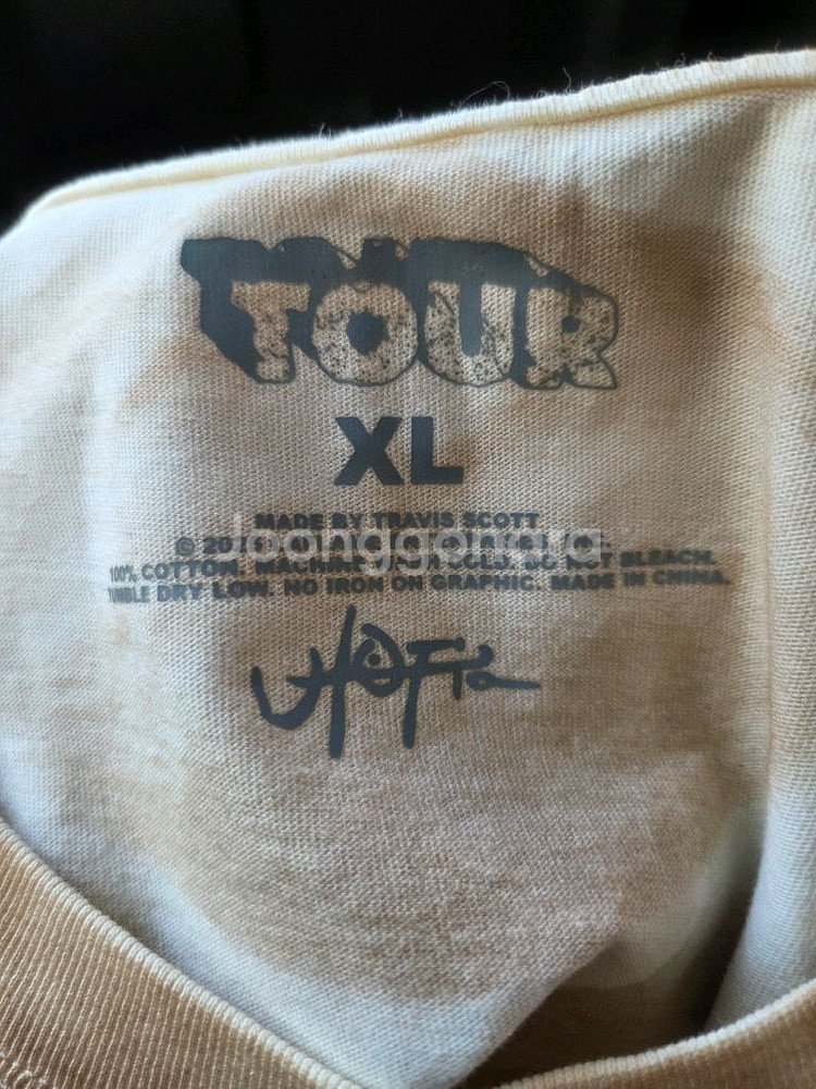 [XL] 트래비스 스캇 내한 한정 머천 MD 티셔츠--1