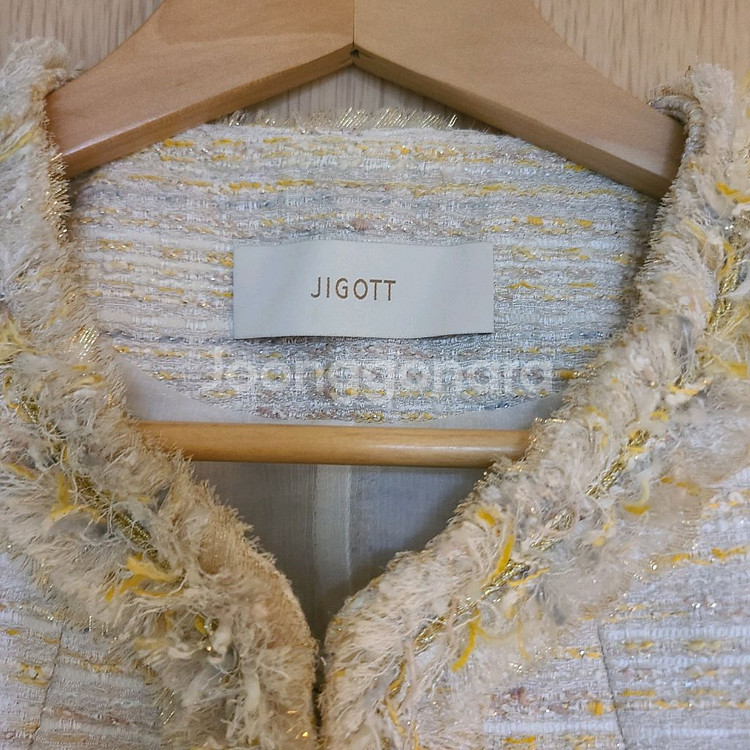 새상품 지고트 얇은 트위드 자켓 날씬55--2