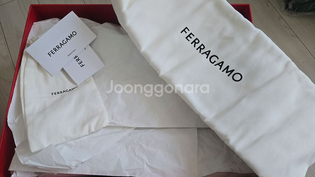 페라가모 니모 니트 스니커즈 265사이즈--1