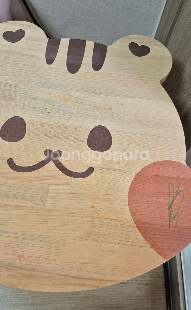 돗투돗.뉴노멀가구 편백나무 유아 원목책상+원목스툴 일괄--4