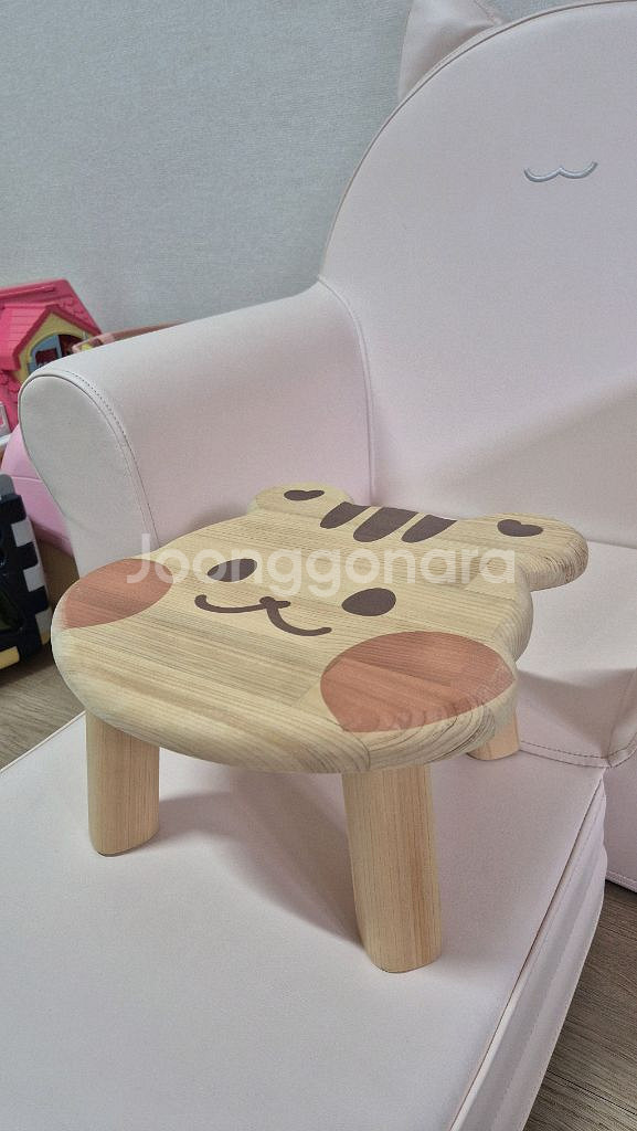 돗투돗.뉴노멀가구 편백나무 유아 원목책상+원목스툴 일괄--7