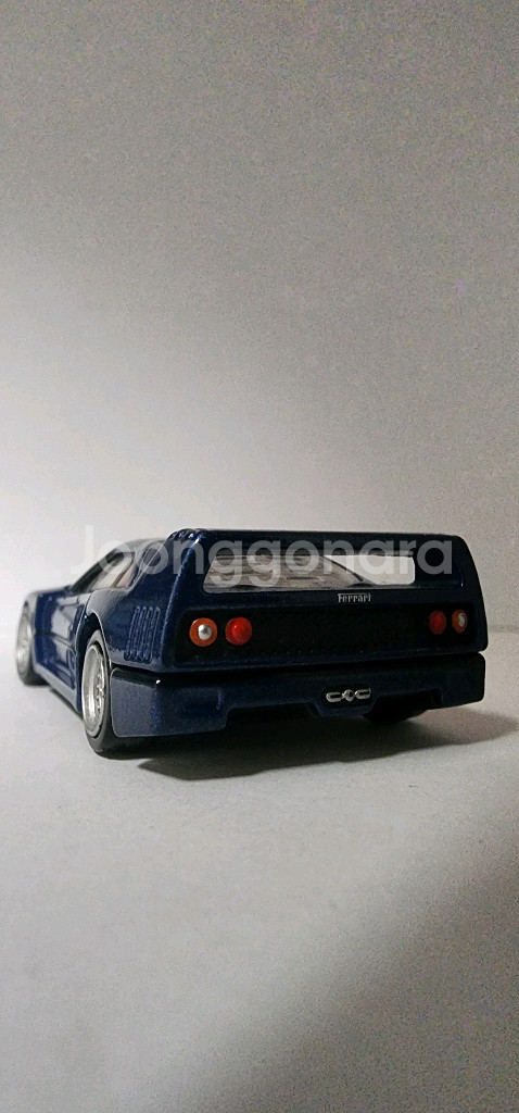 토미카 프리미엄 초회판 페라리 F40--3