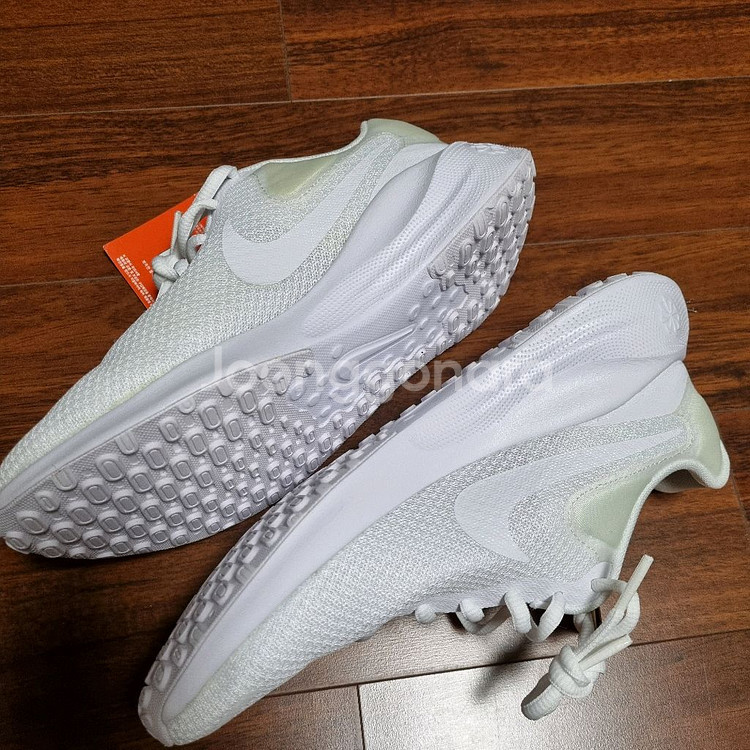 나이키 레볼루션7 러닝화 화이트 운동화 240(235)--3