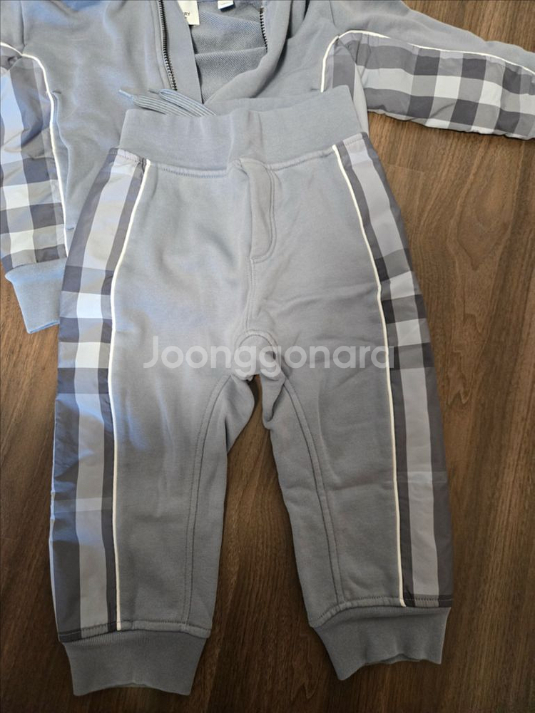 버버리 칠드런 상하의셋업 2Y ,3Y--2