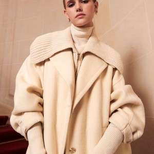 오즈세컨 비품 니트 코트