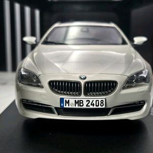 1:18 파라곤 6시리즈 그란쿠페 다이캐스트팝니다