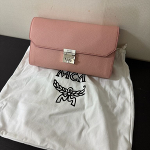 MCM 밀리 핑크 숄더백