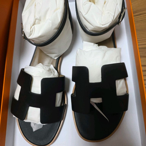 에르메스 산토리니 누아 36사이즈