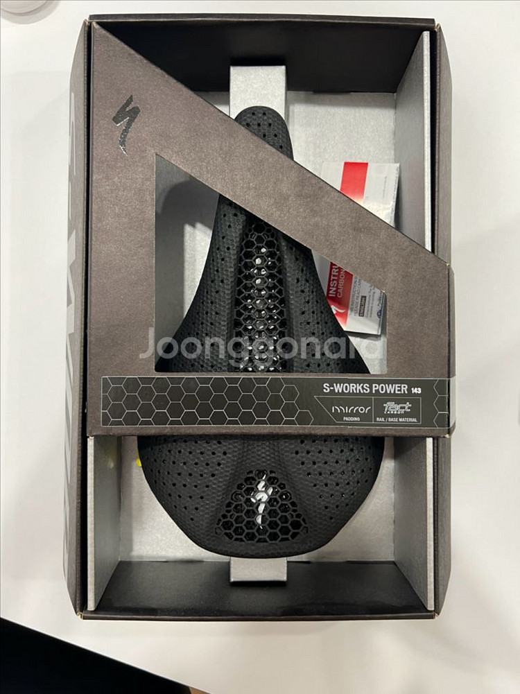 에스웍스 파워 미러안장 143사이즈 새상품 팝니다--0