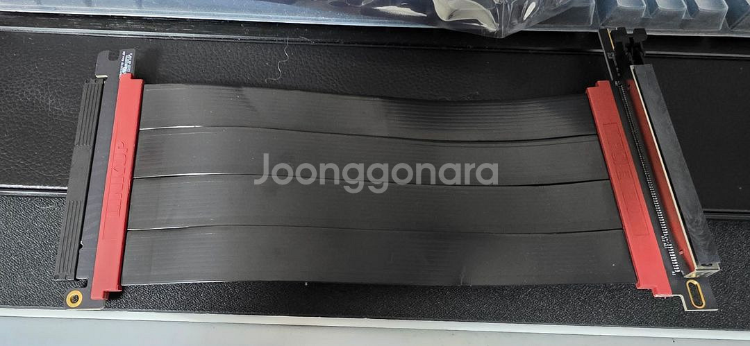 몬스타가츠 LINKUP PCIe 5.0 라이저 케이블--1