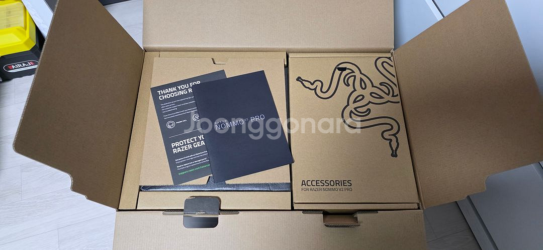 Razer Nommo V2 Pro (정품) 팝니다--2