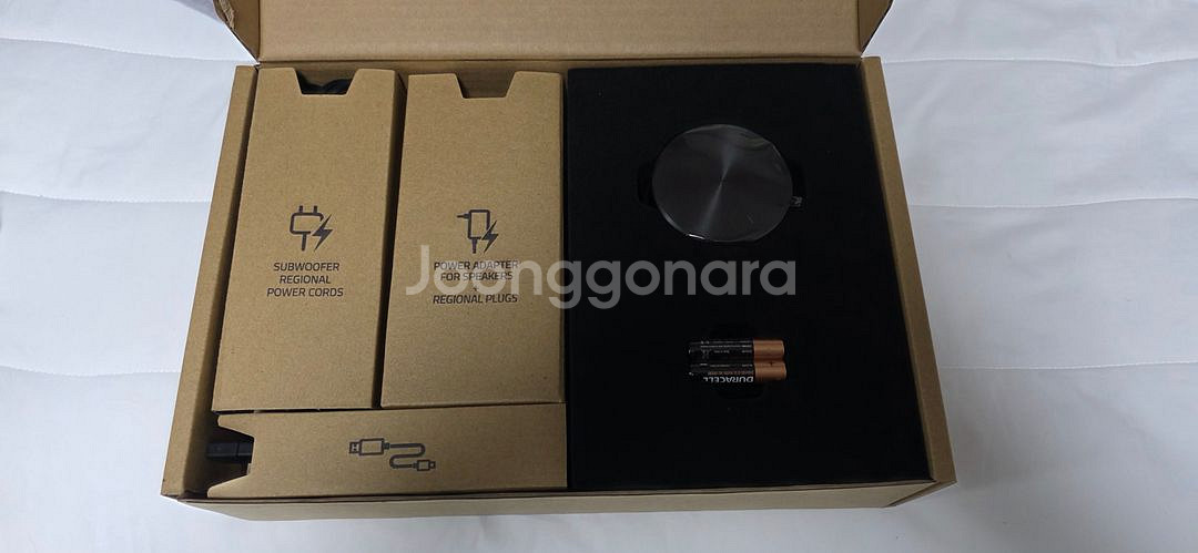 Razer Nommo V2 Pro (정품) 팝니다--3