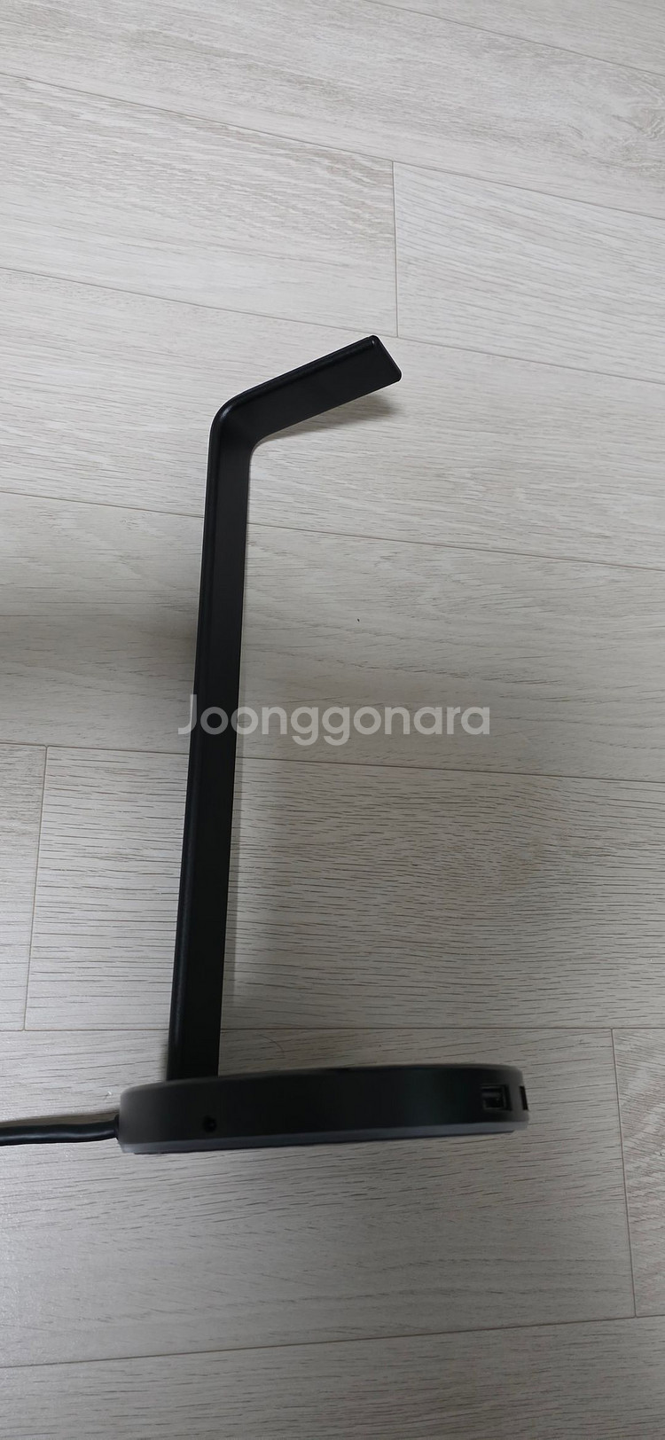 RazerBaseStationV2Chroma팝니다--1