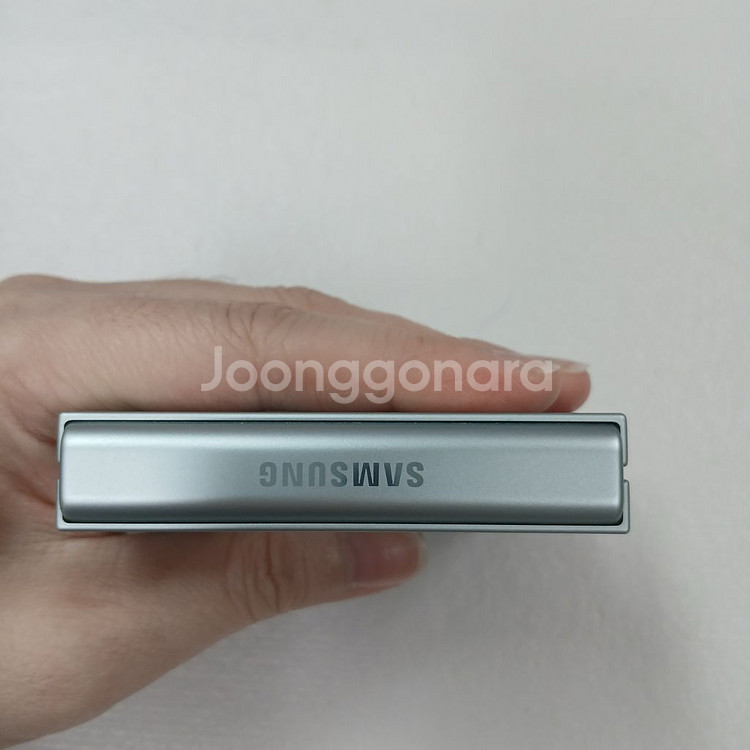 상태최상급 갤럭시Z플립6 256기가 공기계중고폰서브폰--5