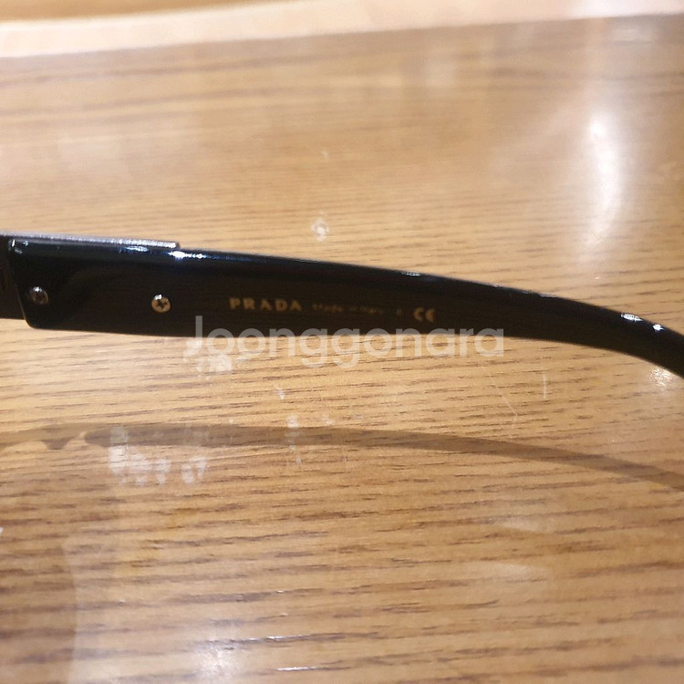 프라다 남성 선글라스 상태 전체적으로 깨끗합니다.--4