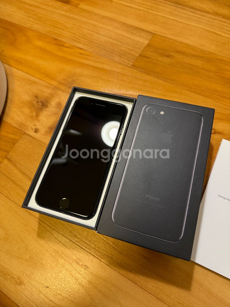 아이폰 7 제트블랙 128GB 상태 A+--0