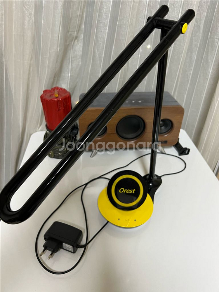 Orest led 테이블 램프 무선충전 기능 포함--0