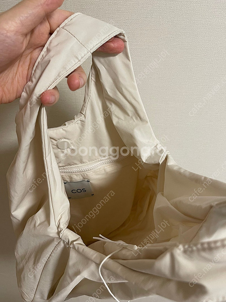 [새상품]COS 코스 클라우드 미니 토트백--2