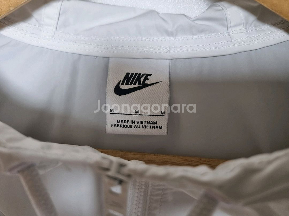 남성 2025 최신형 나이키 경량 우븐 아노락 바람막이--2