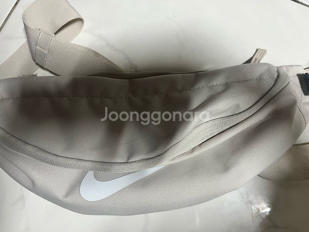 나이키 힙색 슬링백 웨이스트백 베이지--1