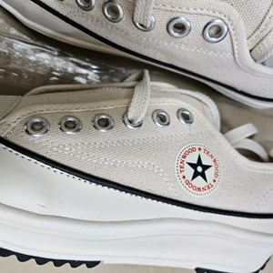 급매 새상품) 별 스타 통굽 스니커즈 여성 운동화 M